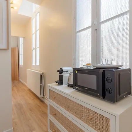 Le Nid Des Chartrons - Privee Elegante Au Coeur De Homestay